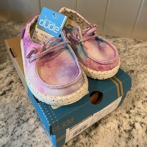 NWT Toddler Size 5 Hey Dude shoes